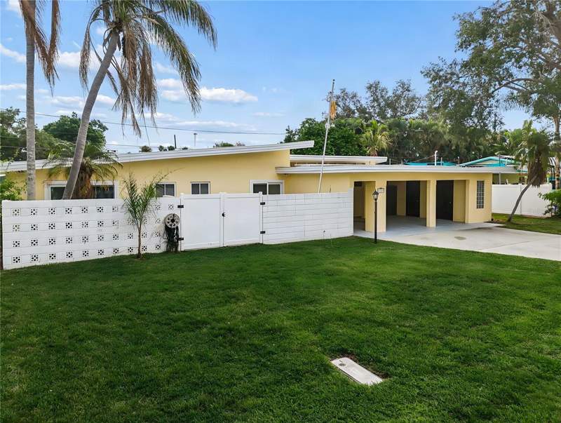 4 bedroom Single Family Residence at 3901 50TH AVENUE, MAXIMO MOORINGS, ST PETERSBURG — photo 3