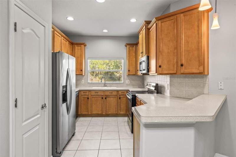 3 bedroom Townhouse at 10418 Tulip Field Way, Avelar Creek South, Riverview — photo 4