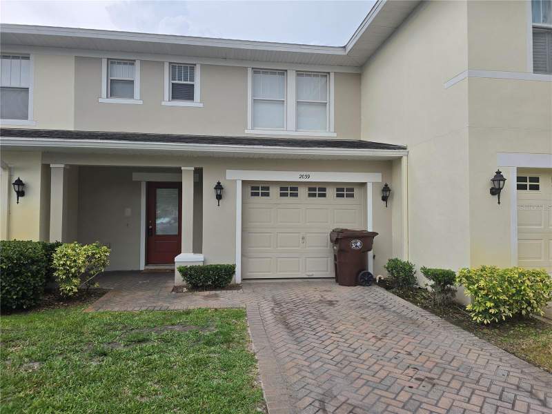 2039 CYPRESS BAY BOULEVARD home for sale in Cypress Lakes Townhomes Pii U1