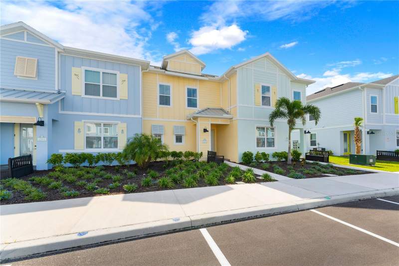 2 bedroom Townhouse at 2939 Castaway Lane, Rolling Oaks, Kissimmee — photo 2