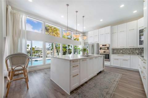 1825 Venetian Point Drive, Clearwater FL - photo 12 of 81