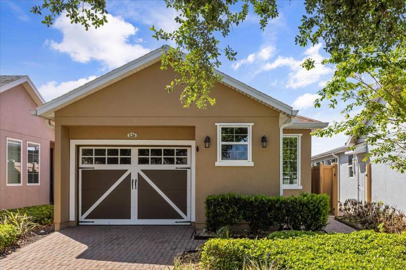 2 bedroom Single Family Residence at 126 Bayou Bend Road, Cascades/Groveland #2 & 3 Repl, Groveland — photo 1