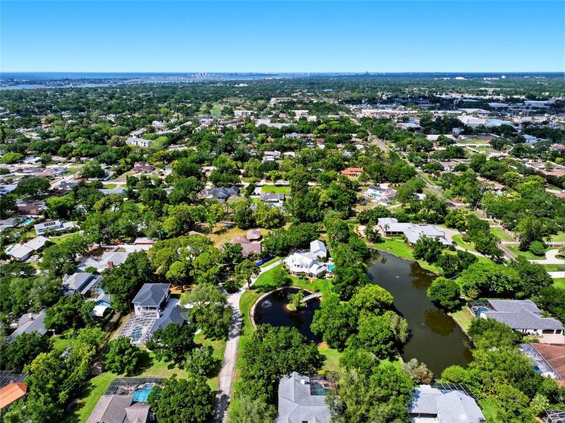5 bedroom Single Family Residence at 13227 110th Avenue, Pinellas Groves, Largo — photo 3