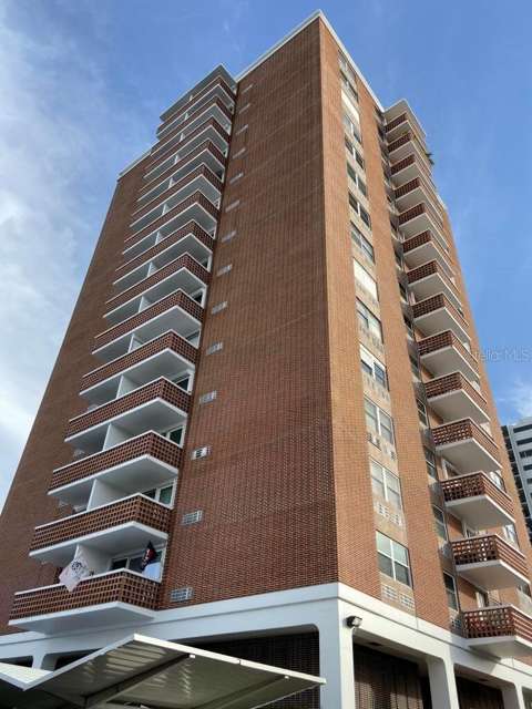 4015 Bayshore #17A, home for sale on Bayshore