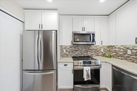 10603 Carrollbrook Way #10603, Tampa FL - photo 10 of 38