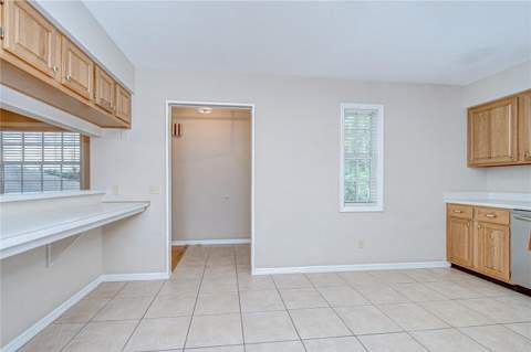 5912 Newberry Court, Zephyrhills FL - photo 16 of 40