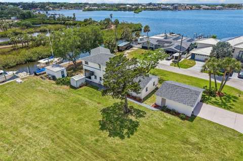 8212 Hayward Lane, waterfront for sale in Port Richey