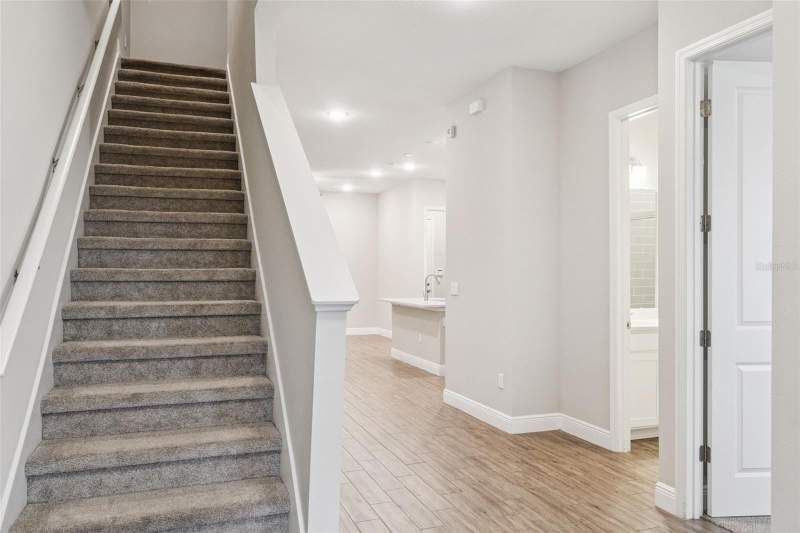 4 bedroom Townhouse at 6447 Cyrils Drive, Weslyn Park Ph 1, St Cloud — photo 2