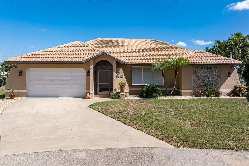 3 bedroom Single Family Residence at 499 Sorrento Court, Punta Gorda Isles Sec 05, Punta Gorda — photo 2
