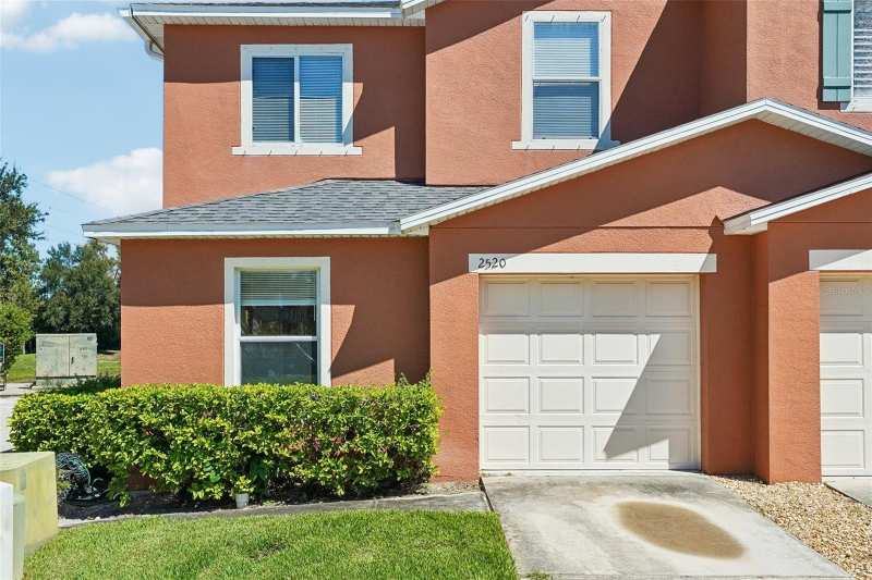 4 bedroom Townhouse at 2520 Colony Reed Lane, Sunset Pointe Twnhms, Clearwater — photo 1