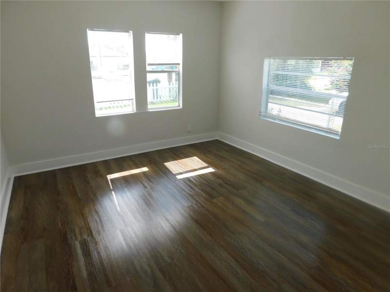 2 bedroom Single Family Residence at 1009 17th Street, Nebraska Terrace, St Petersburg — photo 4