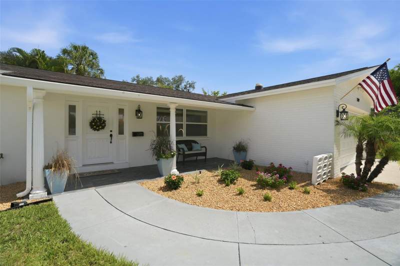 4 bedroom Single Family Residence at 1819 Maryland Avenue, Shoreacres Center, St Petersburg — photo 3