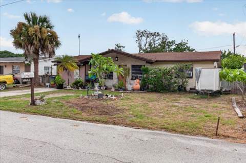 4448 Terry Loop, New Port Richey FL - photo 6 of 54