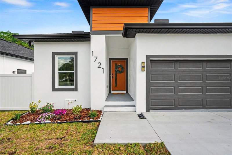 4 bedroom Single Family Residence at 1719 W Perio Street, Tampas North Side Country Clu, Tampa — photo 2