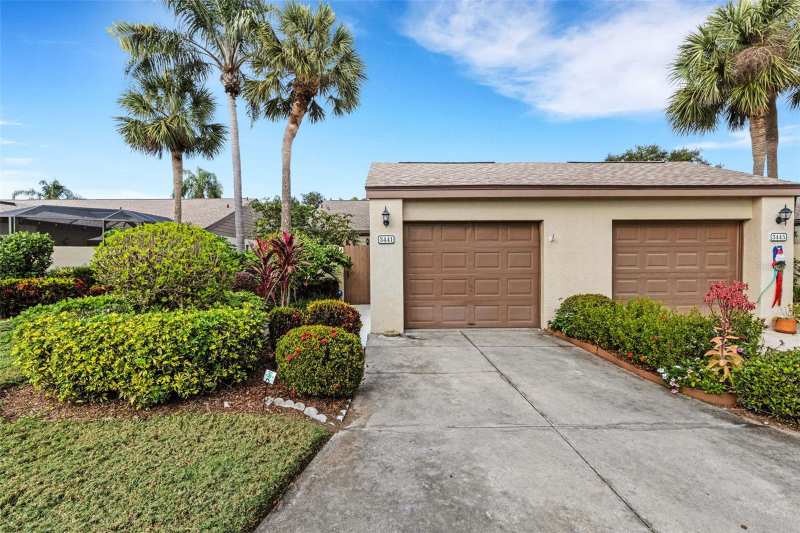 2 bedroom Condominium at 3441 Beekman Place #40, Forty-Three West II, Sarasota — photo 1
