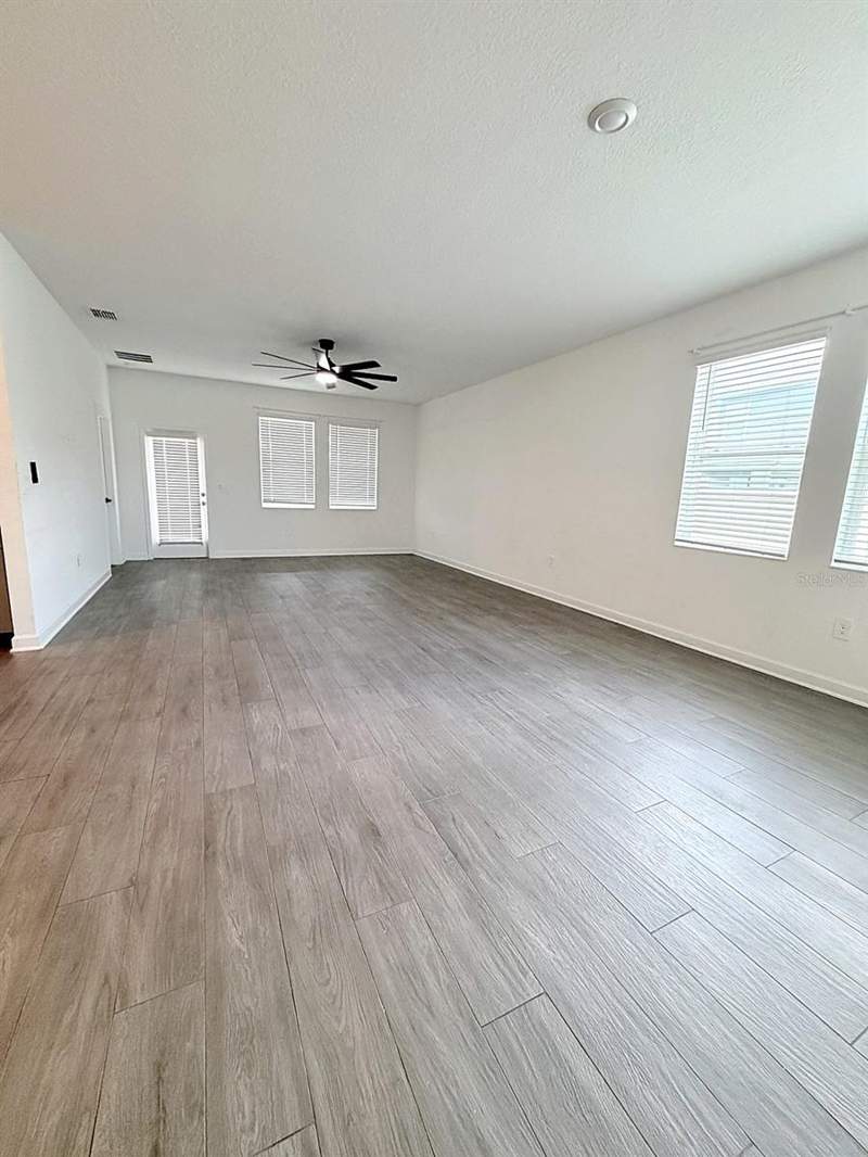4 bedroom Single Family Residence at 2410 Relaxing Lane, Tohoqua Ph 3, Kissimmee — photo 5