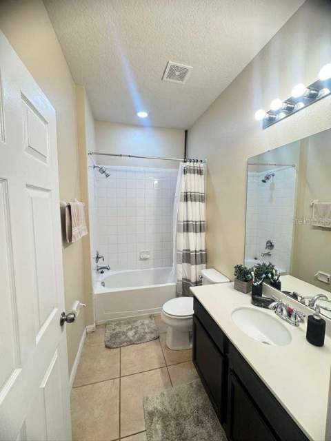 2515 Nouveau Way, Kissimmee FL - photo 18 of 36