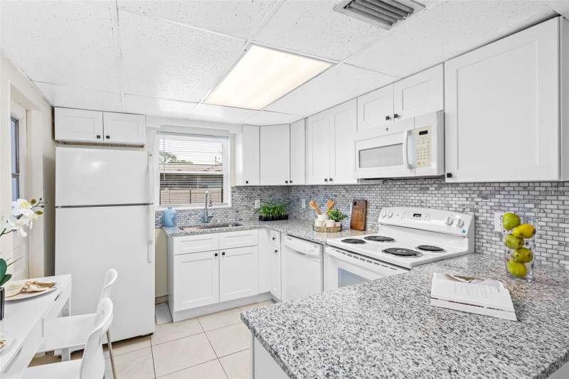 3 bedroom Single Family Residence at 72 Lake Shore Drive, Lake Shore Estates, Palm Harbor — photo 5