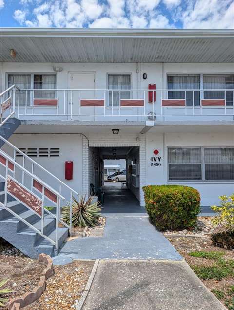 5850 18Th Street #7, home for sale in St. Petersburg 33714