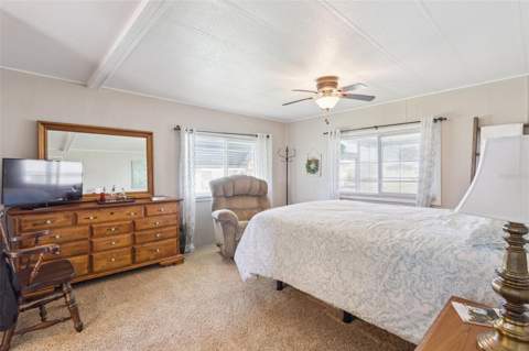 137 Jacaranda Drive, Leesburg FL - photo 16 of 48