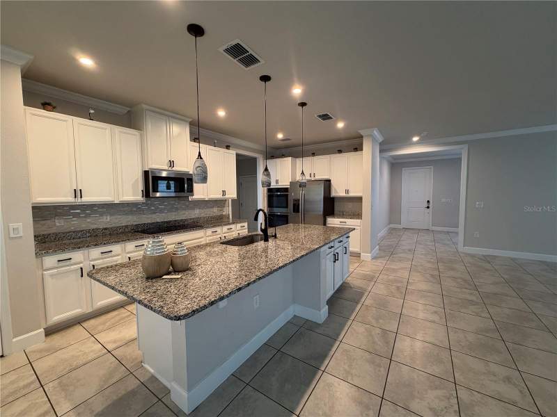 5 bedroom Single Family Residence at 2936 Slough Creek Drive, Creekside, Kissimmee — photo 3