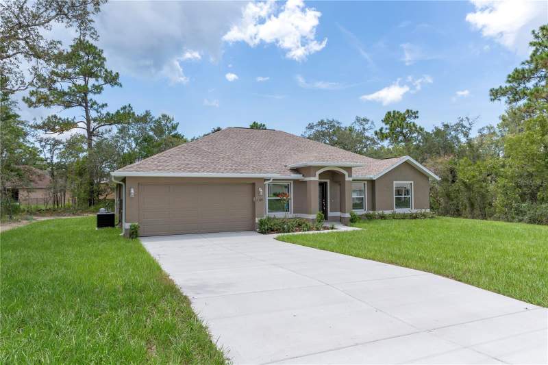 4 bedroom Single Family Residence at 13048 Kittiwake Road, Royal Highlands, Weeki Wachee — photo 3