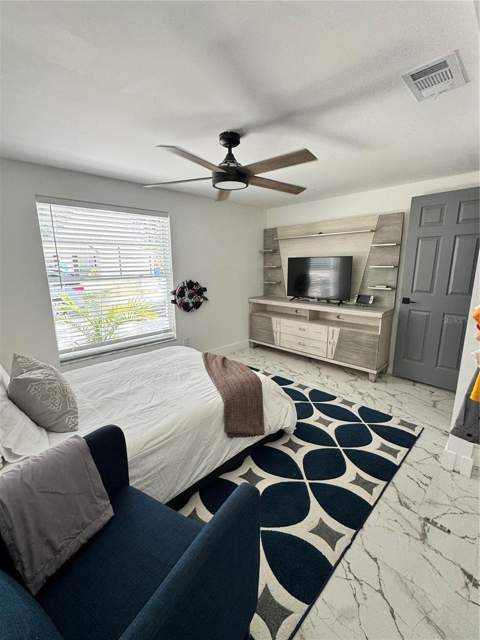10114 Briarwick Court, Tampa FL - photo 23 of 42