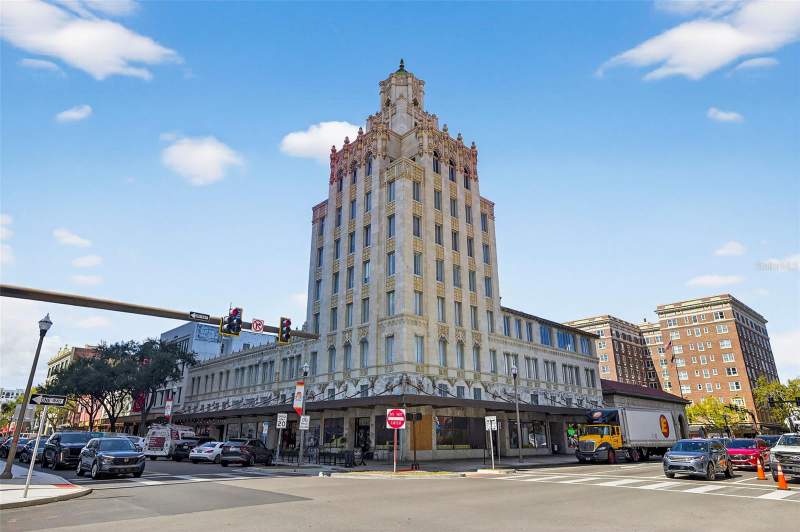 2 bedroom Condominium at 405 Central Avenue #600, Snell Arcade Condo, St Petersburg — photo 2