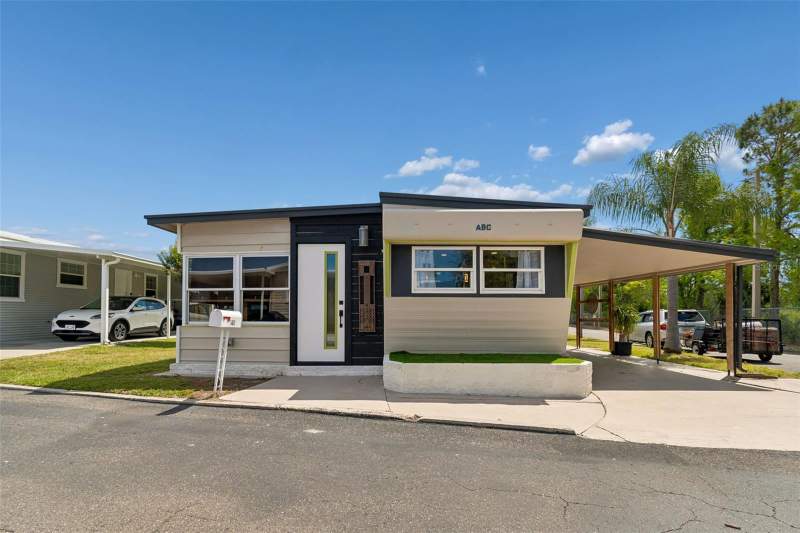 2 bedroom Mobile Home at 1915 Seminole Boulevard #140, Town & Country M/H Park Unrec, Largo — photo 2