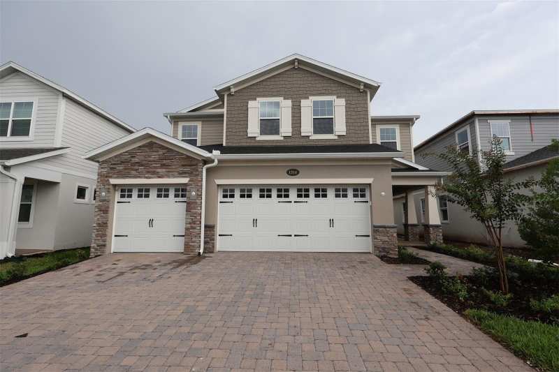 5 bedroom Single Family Residence at 1314 Hyde Street, Center Lake On The Park, St Cloud — photo 1