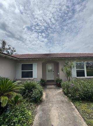 4 bedroom Single Family Residence at 2014 Tanglewood Way, Tanglewood Isle Sub, St Petersburg — photo 1