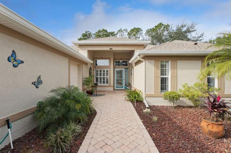 3 bedroom Single Family Residence at 24215 Belle Mede Drive, Plantation At Leesburg Belle Terre Village L, Leesburg — photo 2