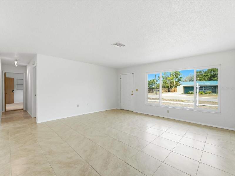 2 bedroom Single Family Residence at 21029 Peachland Boulevard, Port Charlotte Sec 027, Port Charlotte — photo 3