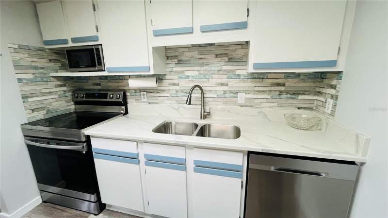 2 bedroom Condominium at 4022 Beaver Lane #800H, Cedar Woods Condo, Port Charlotte — photo 3