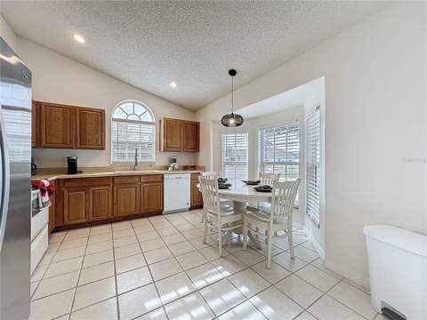 2615 Summer Creek Drive, Kissimmee FL - photo 21 of 50