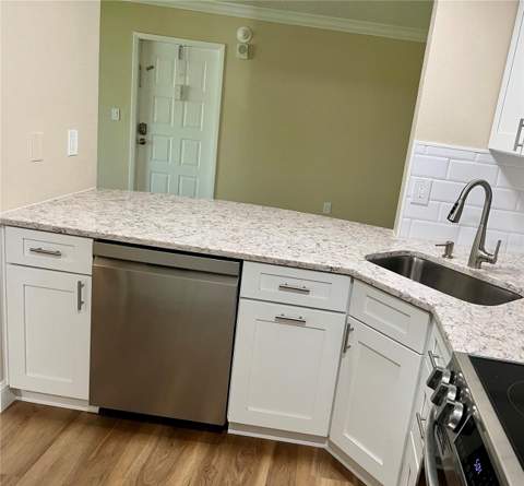 1423 Pine Glen Lane #H2, Tarpon Springs FL - photo 8 of 42