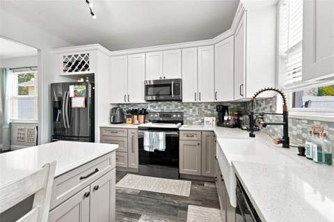 9773 Bennington Chase Drive, Orlando FL - photo 10 of 41