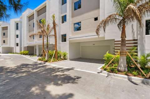 864 N Osceola Ave, home for sale on N Osceola Avenue