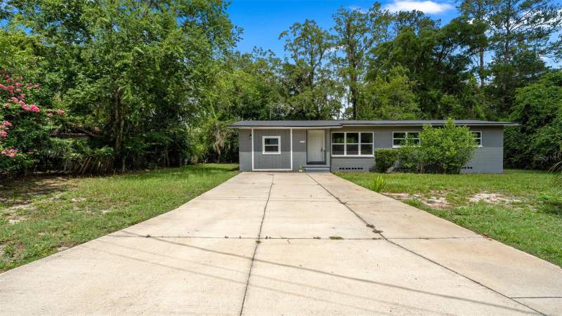 3 bedroom Single Family Residence at 1015 SE 10th Terrace, Goss 1st Add To Gv, Gainesville — photo 2