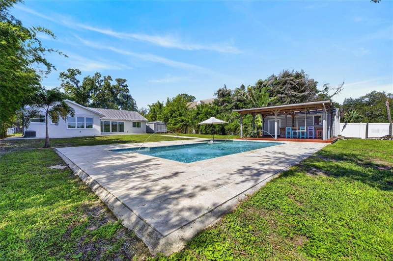 3 bedroom Single Family Residence at 6712 Myrna Drive, Whispering Pines Estates, Tampa — photo 4