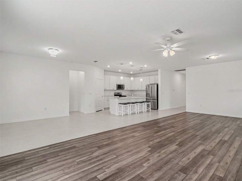 4 bedroom Single Family Residence at 14180 Samoa Hill Court, Hammock Crest, Riverview — photo 5