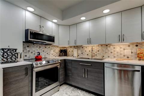 5200 Brittany Drive #204, St Petersburg FL - photo 6 of 70