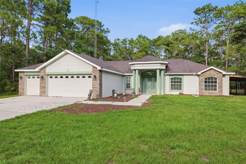 3 bedroom Single Family Residence at 18236 Macek Road, Royal Highlands, Weeki Wachee — photo 4