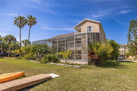 7345 Brightwaters Court, New Port Richey FL - photo 6 of 40