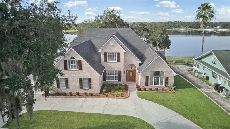 6 bedroom Single Family Residence at 1857 State Road 20 #107, Lakeside Place, Hawthorne — photo 1