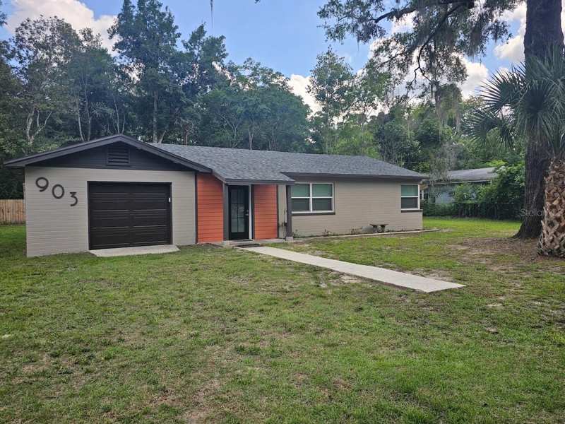 3 bedroom Single Family Residence at 903 NW 33rd Avenue, Addn To Sunshine Estates Range 20, Gainesville — photo 1