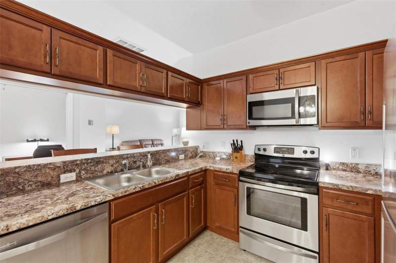 2 bedroom Villa at 11214 Port Douglas Drive, Hampton Village At River Ridge Ph 01, New Port Richey — photo 4