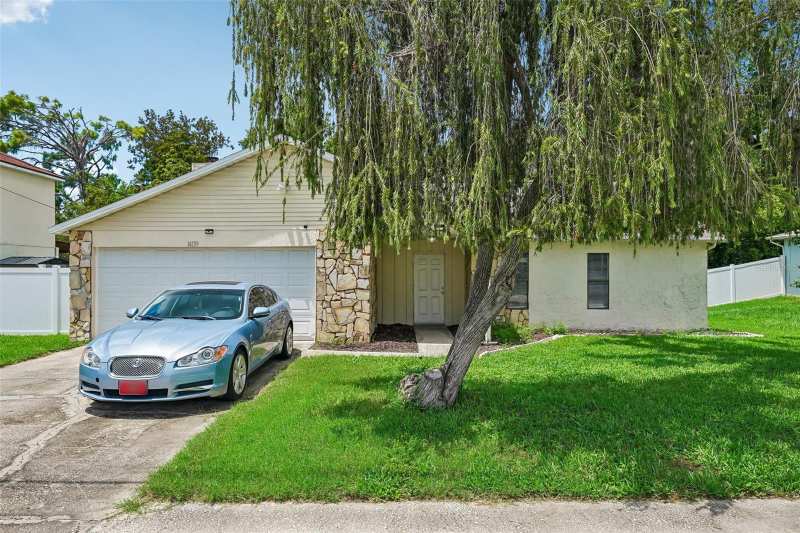 3 bedroom Single Family Residence at 16139 Villa Drive, Viva Villas 1st Add, Hudson — photo 1
