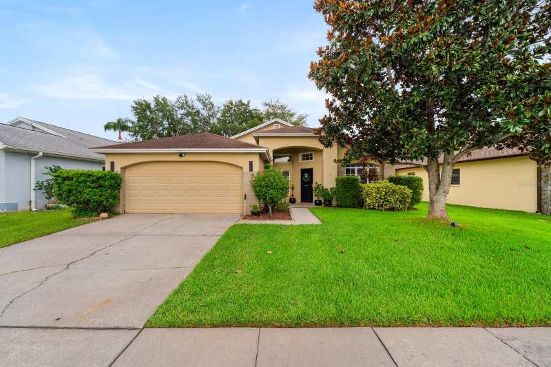 3 bedroom Single Family Residence at 1518 Westerly Drive, Providence Lakes Unit 111 Phas, Brandon — photo 1