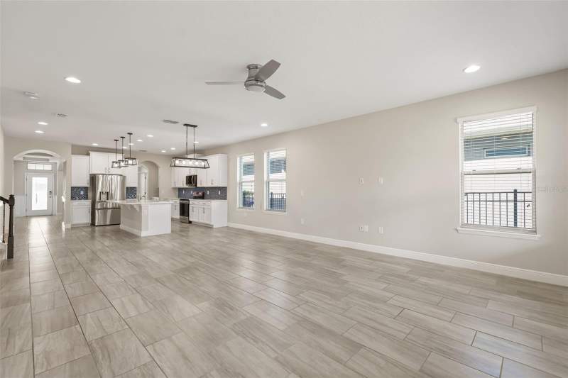4 bedroom Single Family Residence at 9561 Waterway Passage Drive, Waterleigh Ph 2B, Winter Garden — photo 5
